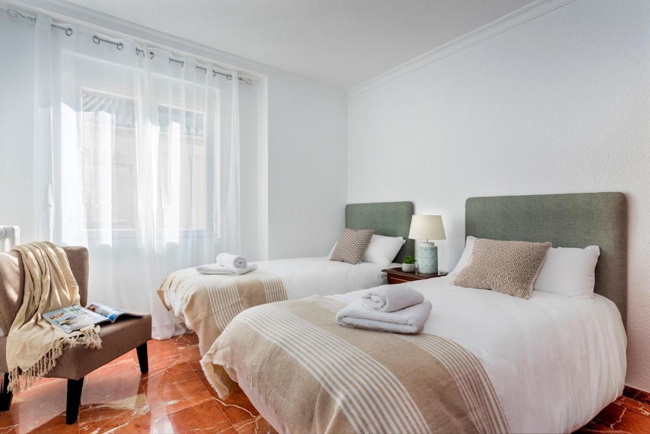Apartamento Genteel ático Gran Capitán Granada